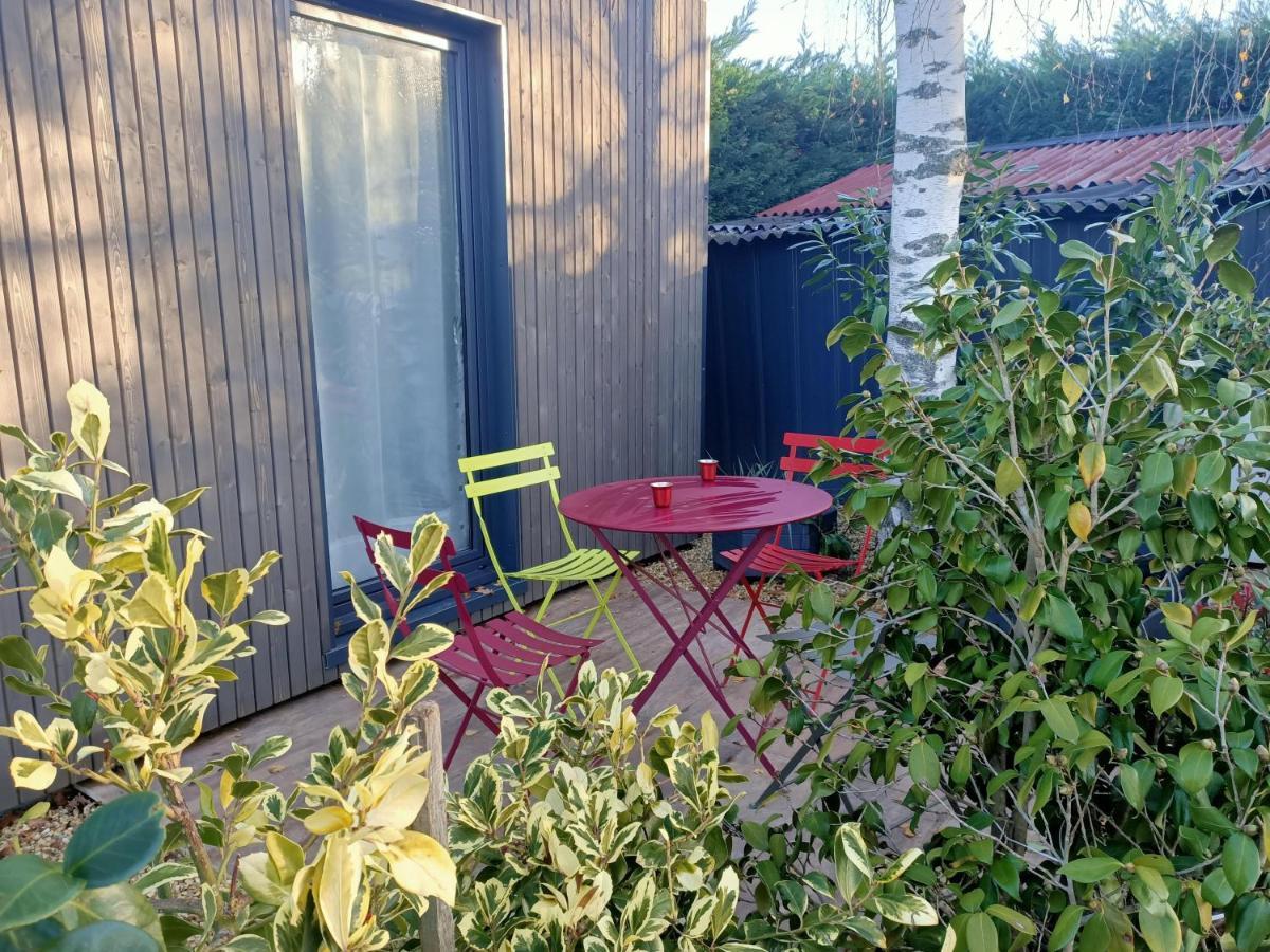 Montmerle-sur-Saone Studio De Jardin "Le Temps D Une Pause" Jusqu'A 4 Personnes En Face Du Beaujolais - Climatisation Et Borne Recharge Vehicule Electrique מראה חיצוני תמונה