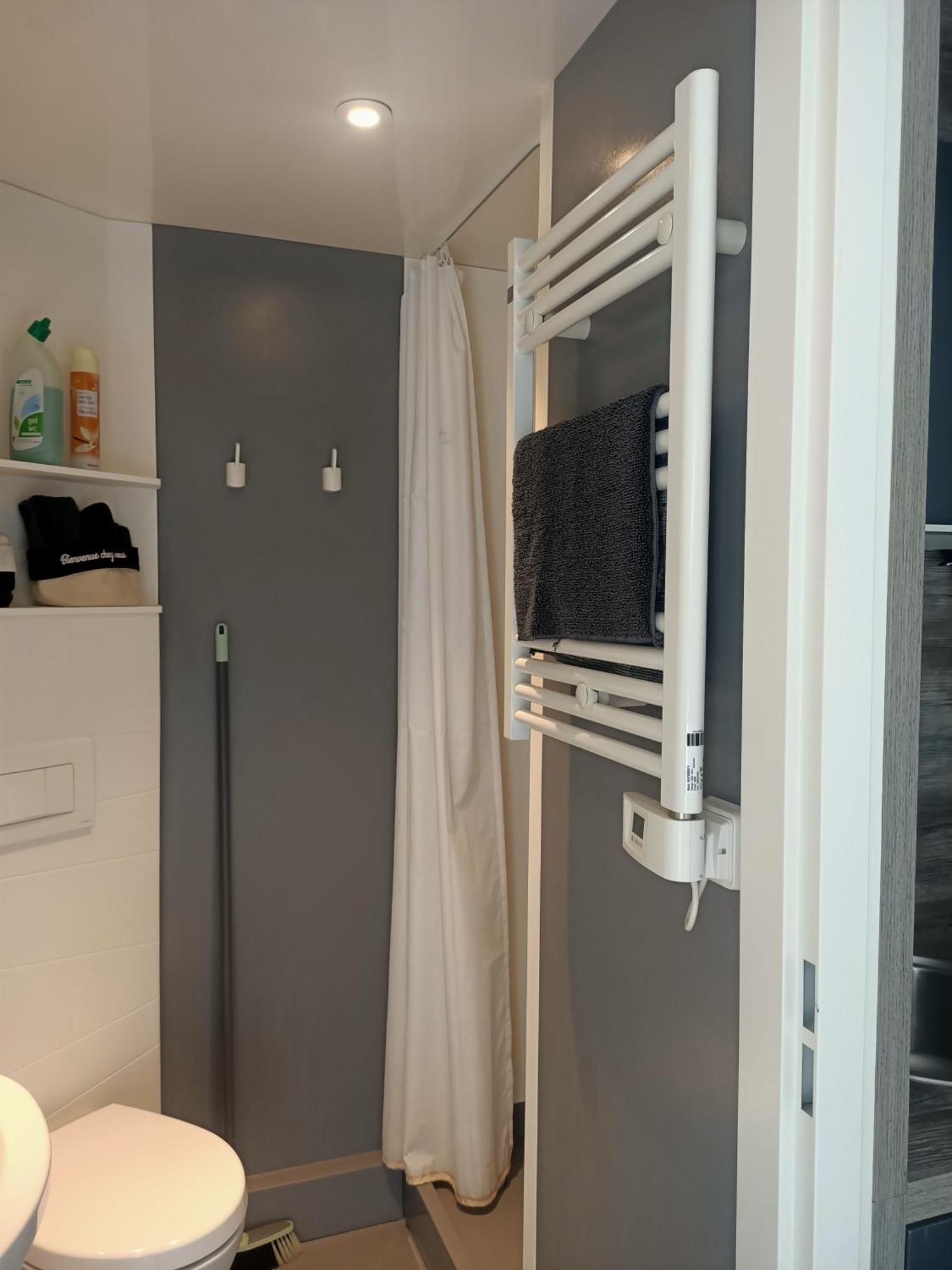Montmerle-sur-Saone Studio De Jardin "Le Temps D Une Pause" Jusqu'A 4 Personnes En Face Du Beaujolais - Climatisation Et Borne Recharge Vehicule Electrique מראה חיצוני תמונה